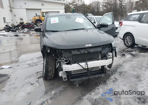 2023 Jeep Compass Latitude 4X4 from USA, damaged, VIN 3C4NJDBN4PT536806